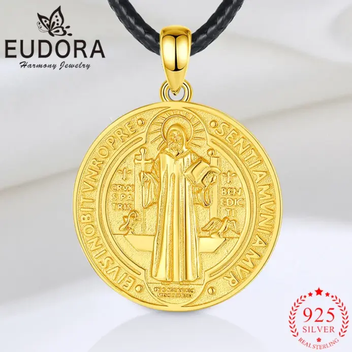 Eudora Collar de San Benito Plata de Ley 925 chapada en oro de 18 quilates Colgante de cruz de San Benito Amule católica Regalo de joyería para hombres 1
