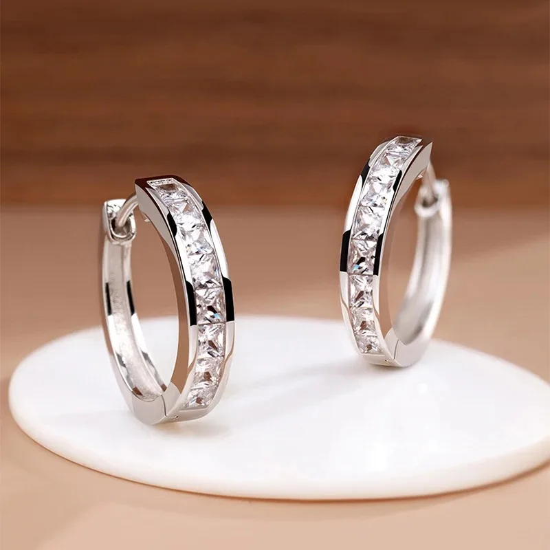 Nuevos pendientes de circón brillantes de Plata de Ley 925, pendientes redondos circulares para mujer, joyería elegante de moda, regalos de fiesta de cumpleaños 1 Nuevos pendientes de circón brillantes de Plata de Ley 925, pendientes redondos circulares para mujer, joyería elegante de moda, regalos de fiesta de cumpleaños 1