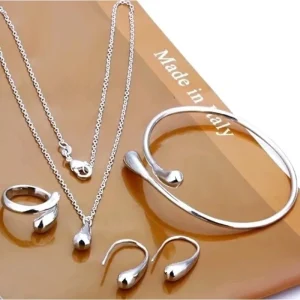 Moda S925 pendientes de aguja de plata anillo pulsera conjunto personalidad Simple mujer gota de agua conjunto de joyería de cuatro piezas para regalo de mujer 1