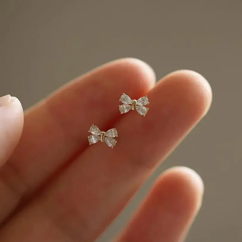 Pendientes redondos de piedra de circonia cúbica con barra de Metal de Color dorado para mujer, pendiente de poste CZ con forma de lazo, pendiente brillante clásico 5