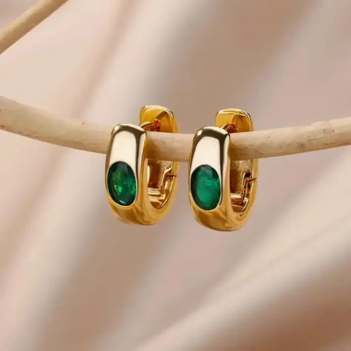 Pendientes de aro de circonia Retro para mujer, aretes perforados de acero inoxidable, pendientes de diseño de nicho simples de lujo ligeros 1