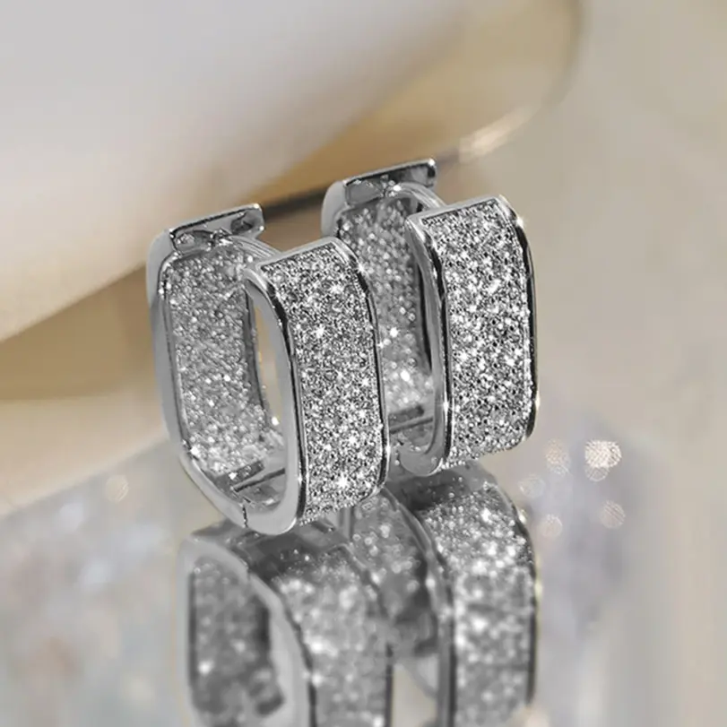 pendientes de aro de circonia cúbica pavimentados para mujer, moda coreana, Color Metal plateado/dorado, pendientes simples y versátiles para niñas, joyería novedosa 3
