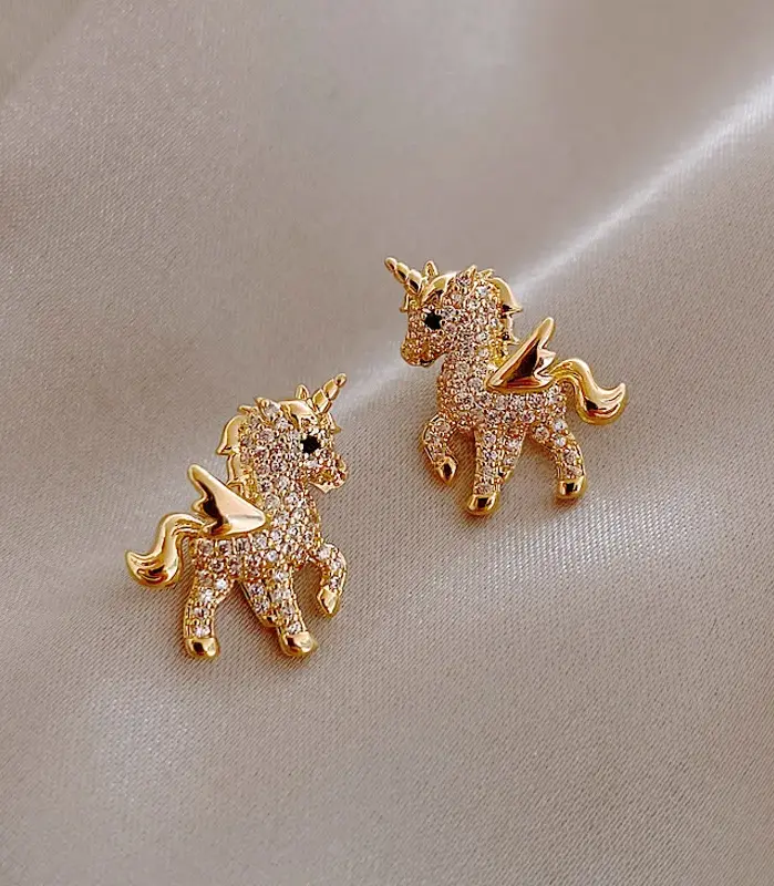 Nuevos pendientes bonitos de animales para mujer, temperamento, caballo, gatito, búho, perla, pendiente de diamantes de imitación, joyería para fiesta de cumpleaños para niñas 1