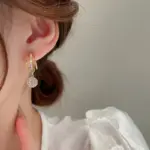 Exquisitos pendientes de circón para mujer, pendientes de gota en forma de C de diseño único, pendientes colgantes de línea de malla de color dorado, joyería femenina 3