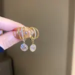 Exquisitos pendientes de circón para mujer, pendientes de gota en forma de C de diseño único, pendientes colgantes de línea de malla de color dorado, joyería femenina 1