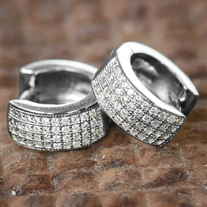 pendientes de aro redondos pequeños para hombre y mujer, Circonia blanca brillante, aretes simples y elegantes para uso diario, joyería de moda Unisex 1
