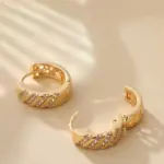 Pendientes de aro de circón chapados en oro de 18 quilates para mujer, Huggies gruesos geométricos antialérgicos, regalos de joyería para fiesta al por mayor 6