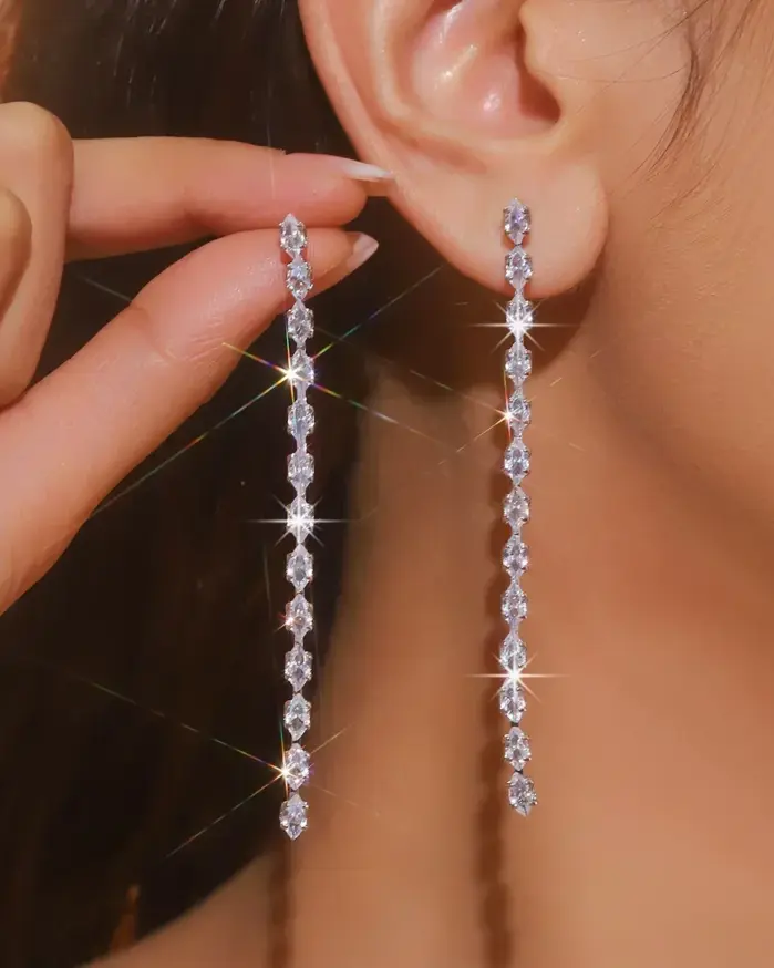 FYUAN-pendientes de cristal de circón geométricos simples para mujer, aretes largos con borlas, Color dorado y plateado, joyería para fiestas y bodas 1