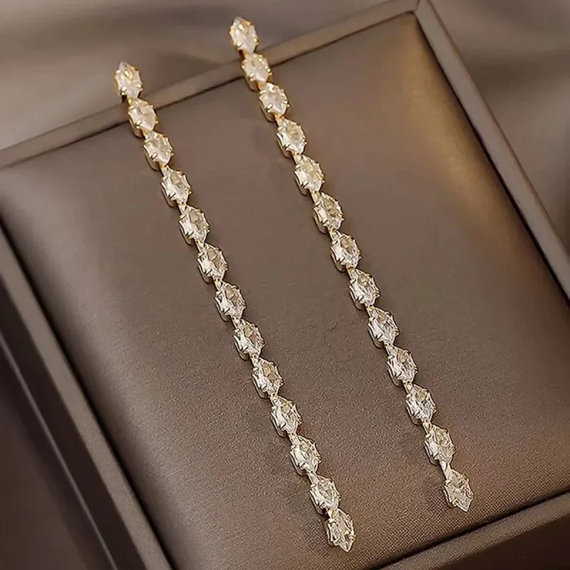 FYUAN-pendientes de cristal de circón geométricos simples para mujer, aretes largos con borlas, Color dorado y plateado, joyería para fiestas y bodas 4