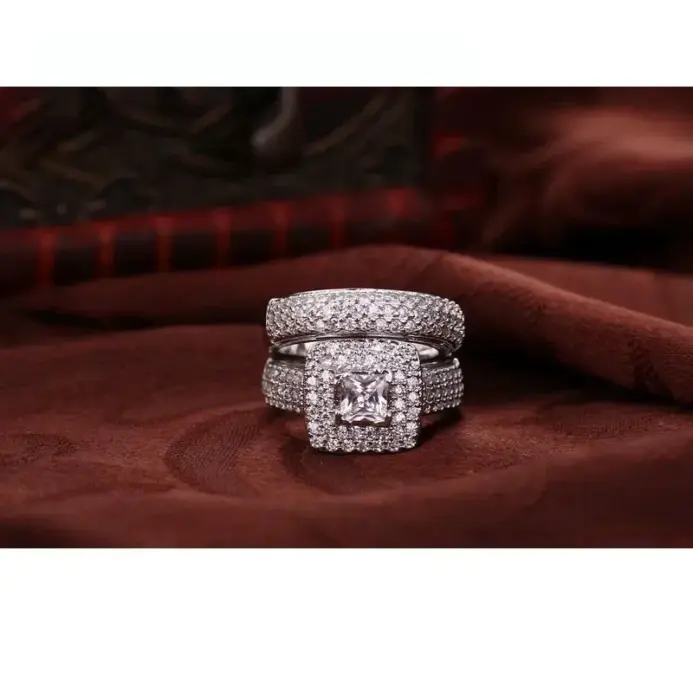 Anillo de compromiso de Color Plata de Ley 925, joyería romántica de moda, conjunto de bisel de circón cúbico, decoración para mujeres y niñas, venta al por mayor 2