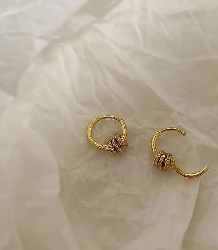 Pendientes de aro circulares con forma de engranaje geométrico chapado en oro a la moda para mujer y niña, joyería de circón a la moda, tipo hebilla 2