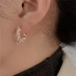 Pendientes circulares de perlas de imitación francesas, pendientes de aro redondos pequeños para mujer, pendientes con textura de nuevo diseño, joyería, regalo elegante 2