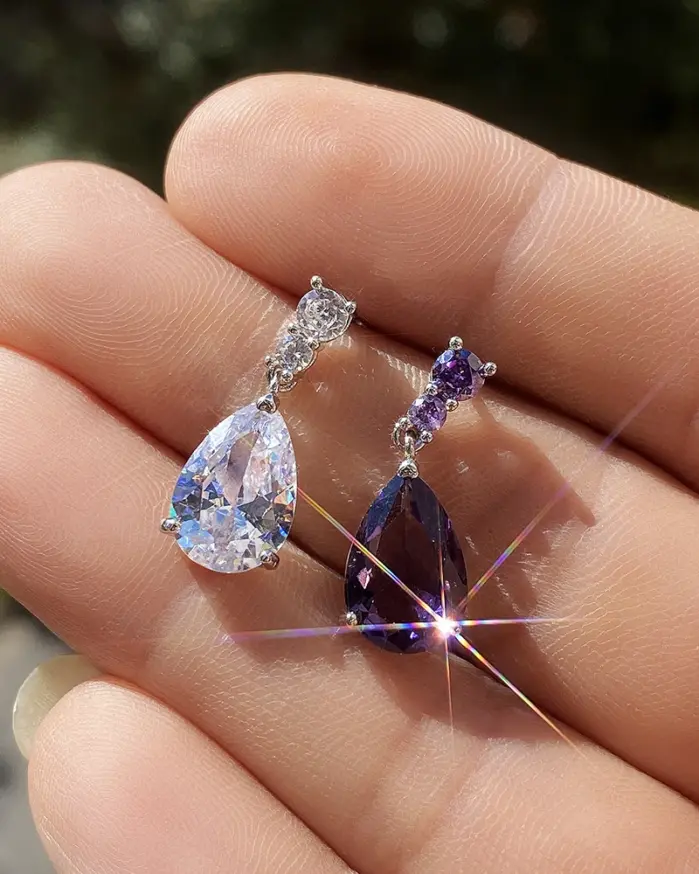 precioso AAA Cubic Zirconia gota de agua encanto mujeres gota pendiente boda joyería blanco/púrpura pendientes de alta calidad 2