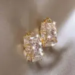 Pendientes de aro chapados en oro con circonita cúbica para mujer, lujosos regalos de joyería para fiesta Huggies 6