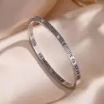 1 Uds. Pulsera apilada con números romanos con incrustaciones de circón brillante para mujer, accesorios de joyería exquisitos de moda para uso diario 6 1 Uds. Pulsera apilada con números romanos con incrustaciones de circón brillante para mujer, accesorios de joyería exquisitos de moda para uso diario 6