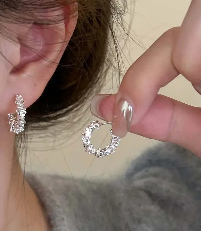 Pendientes de Diseño Único y Elegante en Forma de C Irregular, Tendencia de Moda 2026, Joyería Femenina para Fiesta, Regalo Premium, Venta al Por Mayor 1