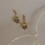 Pendientes redondos de piedra de circonia cúbica con barra de Metal de Color dorado para mujer, pendiente de poste CZ con forma de lazo, pendiente brillante clásico 8