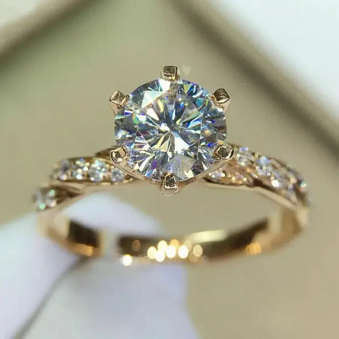 Huitan-anillos clásicos de circonia cúbica de 6 garras para mujer, bandas de compromiso de boda de Color dorado de lujo, joyería para mujer de eternidad, venta al por mayor 1