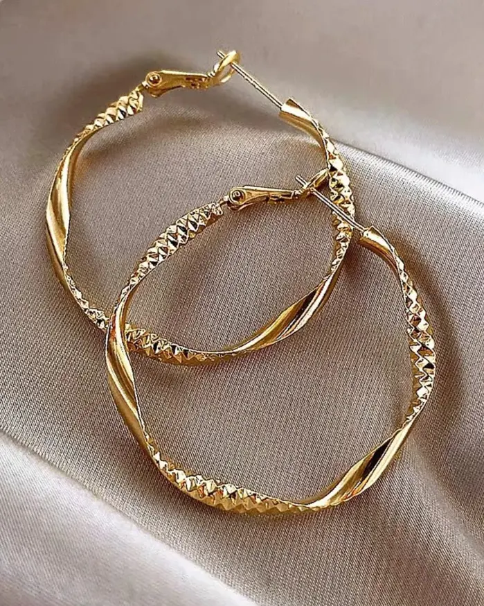 Exquisitos pendientes de diseño de textura sedosa, joyería de forma elegante, regalos de fiesta para damas 2