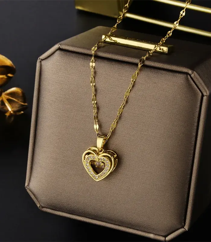 Collar con colgante de cristal con forma de corazón para mujer, cadena de clavícula de acero inoxidable a la moda coreana, joyería de boda Sexy para mujer 1