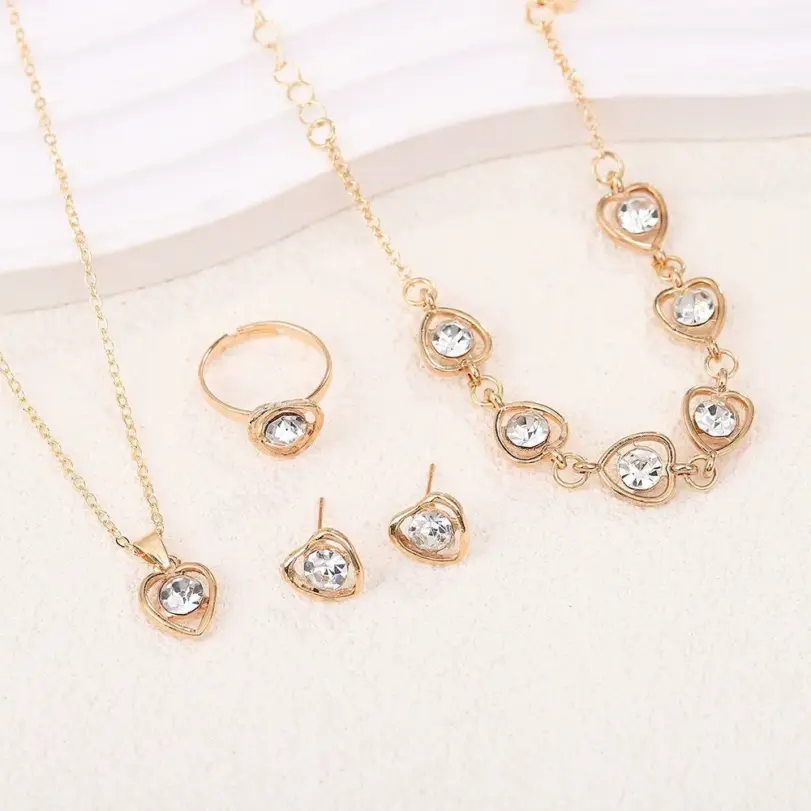 Conjunto de 4 Uds. De collar de cristal con forma de corazón para mujer, pulsera, anillo, pendiente, exquisito conjunto de joyería para fiesta y boda, regalo de vacaciones 5