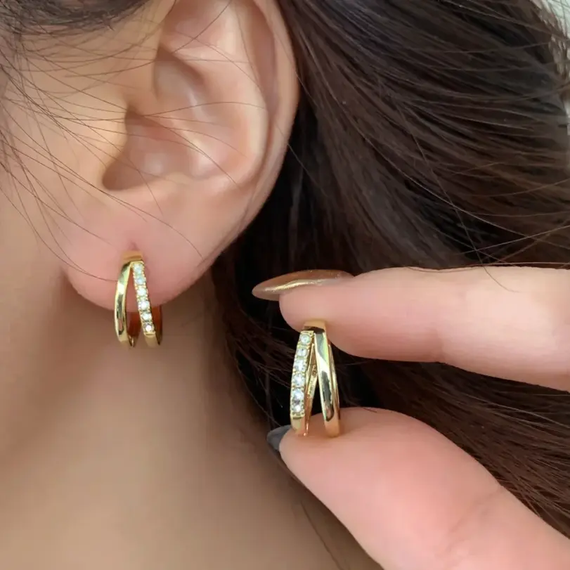 Pendientes de Aro Circulares de Acero Inoxidable Color Dorado para Mujer, Pendientes Simples de Doble Aro con Circonita Cúbica, Joyería para Perforación de Cartílago 3