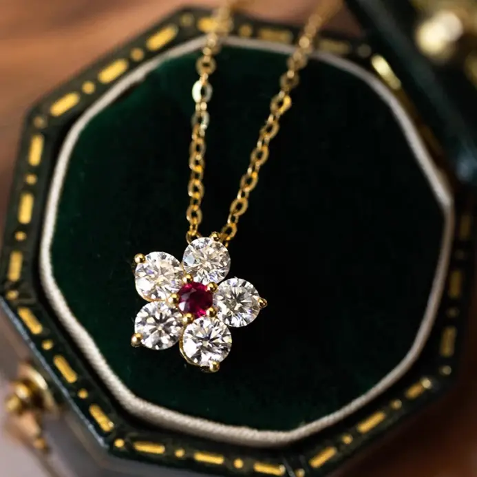 collar romántico de flores para mujer, con circonita cúbica roja, regalo elegante para niñas, collar de Color dorado de lujo, joyería de boda 1