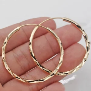 Huitan-pendientes de aro sencillos y clásicos para mujer, traje con patrón geométrico de Color dorado, joyería femenina versátil de Metal para varias ocasiones 1
