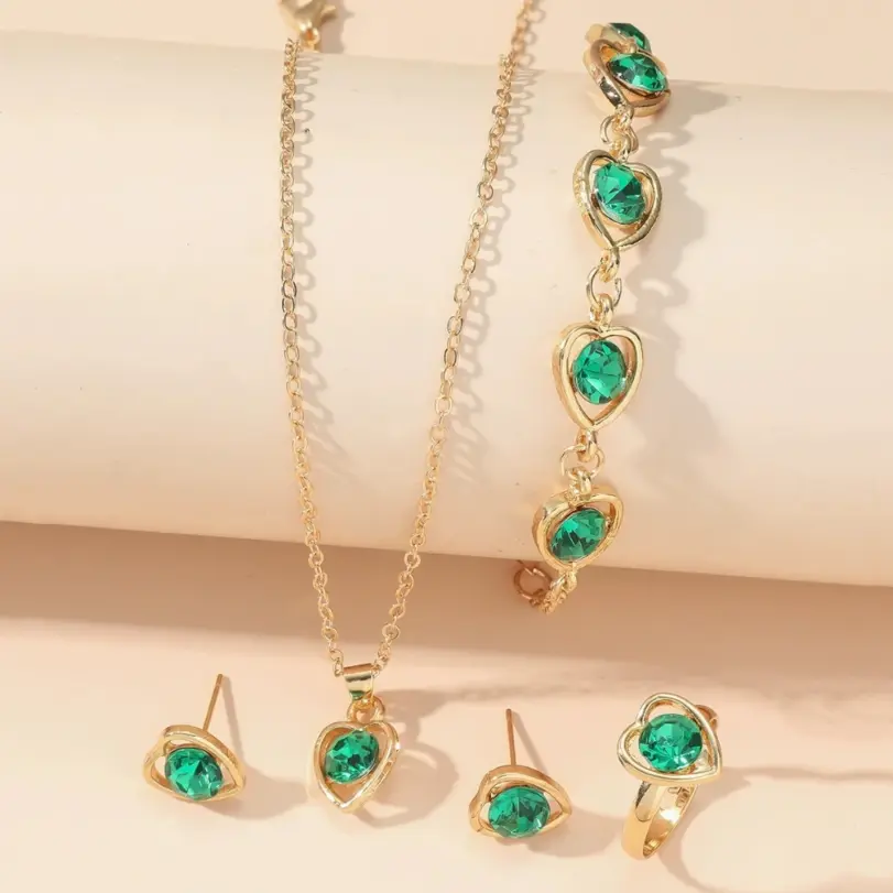 Conjunto de 4 Uds. De collar de cristal con forma de corazón para mujer, pulsera, anillo, pendiente, exquisito conjunto de joyería para fiesta y boda, regalo de vacaciones 3