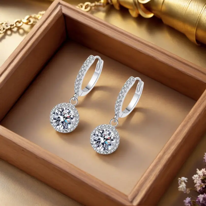 Pendientes redondos de moissanita de 1 quilate de plata de ley 925 para mujer estilo de noche de lujo 1