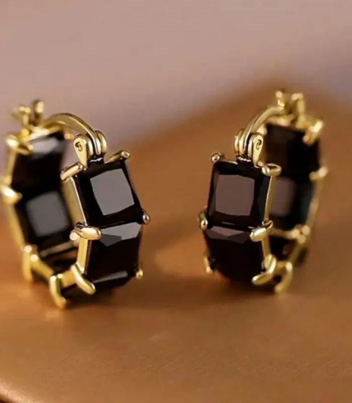 Pendientes de aro Princess cuadrados blancos/negros CZ para mujer, accesorios de lujo, temperamento para fiesta de boda, joyería elegante para mujer 1