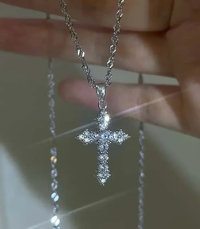 Collar con colgante de Cruz de circón de cristal brillante para mujeres y niñas, collar de cadena fina de Color plateado Punk, joyería de fiesta, regalo de cumpleaños 1