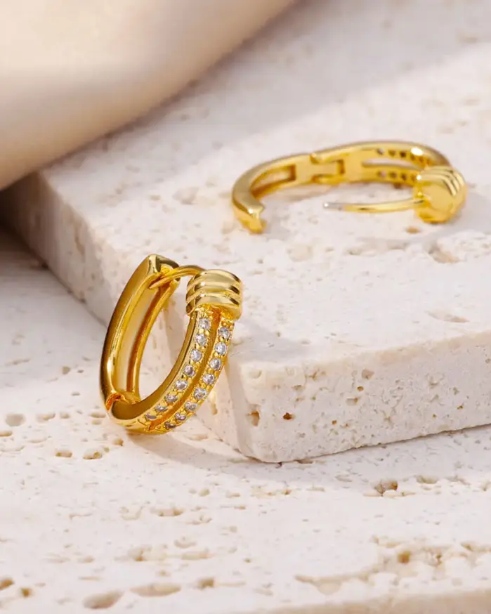 Pendientes de Aro con Circonita Cúbica para Mujer, Color Dorado de Lujo, Acero Inoxidable, Tendencia 2026, Joyería Estética para Oreja, Aretes 2