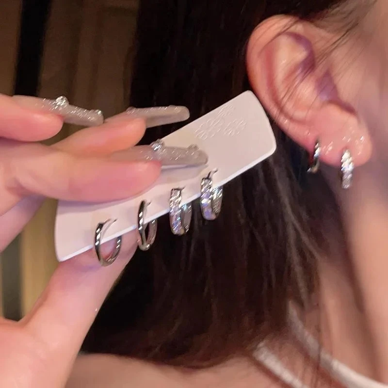 4 unids/set de pendientes de aro de cristal de circón estéticos de acero inoxidable para mujer Egirl nuevo Y2K accesorios de joyería de uso diario fresco 1 4 unids/set de pendientes de aro de cristal de circón estéticos de acero inoxidable para mujer Egirl nuevo Y2K accesorios de joyería de uso diario fresco 1