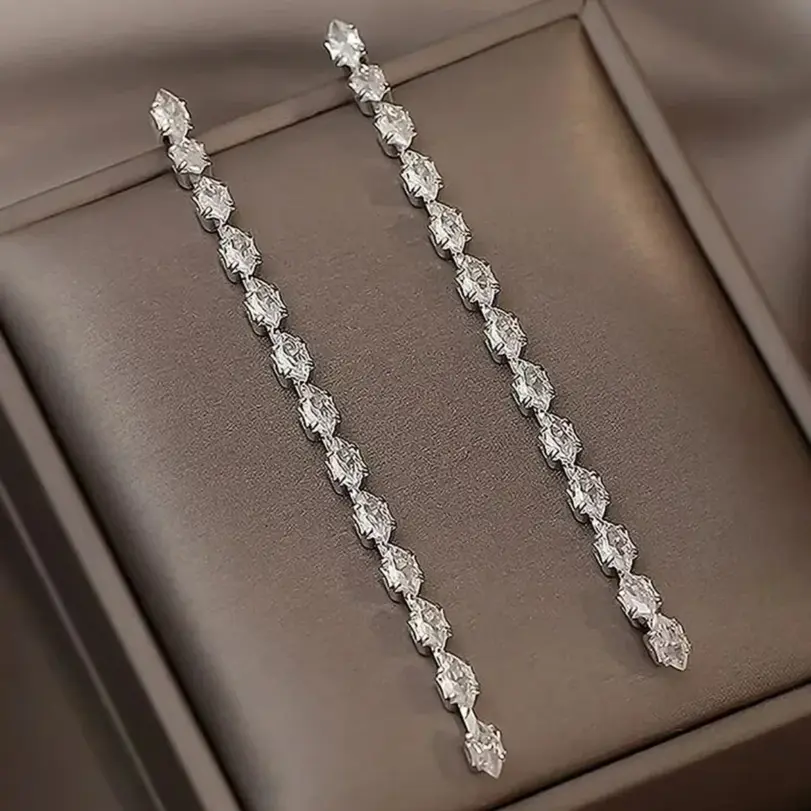 FYUAN-pendientes de cristal de circón geométricos simples para mujer, aretes largos con borlas, Color dorado y plateado, joyería para fiestas y bodas 2