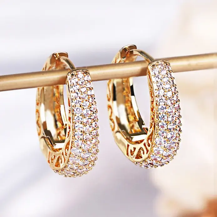 pendientes de aro huecos de Color dorado para mujer, aretes circulares de lujo con piedra CZ deslumbrante, joyería llamativa 1