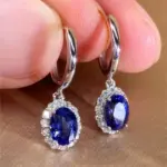 Huitan-pendientes colgantes con incrustaciones de circonia cúbica azul/roja para mujer, accesorios elegantes para fiesta de boda, joyería elegante para uso diario 2