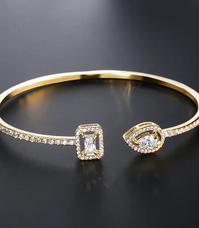 Brazaletes de Color dorado con geometría de lujo para mujer, pulseras de circonia cúbica a la moda, joyería diaria para fiesta INS. 1
