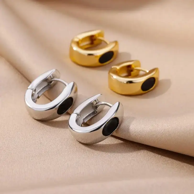 Pendientes de aro de circonia Retro para mujer, aretes perforados de acero inoxidable, pendientes de diseño de nicho simples de lujo ligeros 6