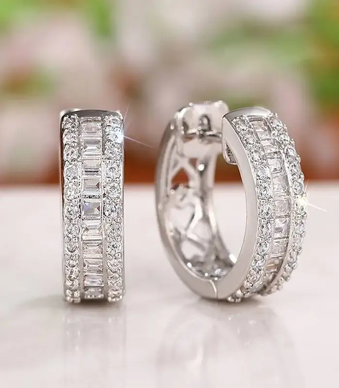 pendientes de aro para mujer con incrustaciones de circonita cúbica deslumbrante, diseño de círculo Simple, accesorios diarios para fiesta, joyería versátil de moda 1