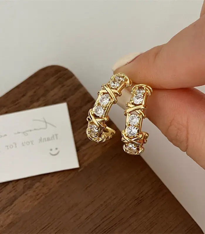 Pendientes Vintage CC con diseño para mujer, moda coreana, pendiente de circonita cruzada X, joyería de compromiso, regalos al por mayor 1