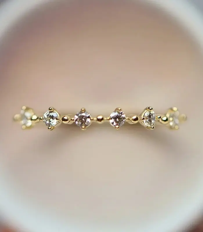 anillos de circonia cúbica pequeños deslumbrantes para mujer, Color dorado, banda fina minimalista, temperamento, joyería llamativa 2