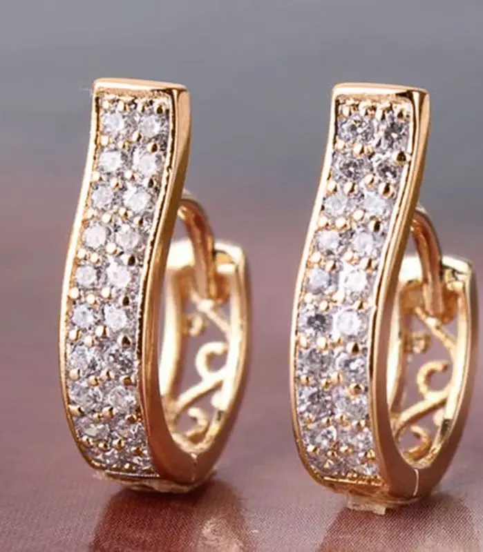 pendientes de aro de diseño único para mujer, aretes irregulares calados de Color dorado, joyería de lujo para fiesta de compromiso y boda 1