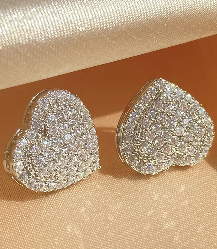 pendientes de circonita con forma de corazón para mujer y niña, aretes de tuerca, Color plateado, Metal, cristal, orejas, accesorios, joyería de boda, regalos 2