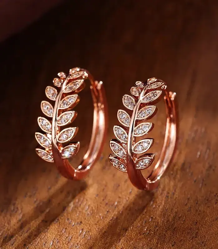 pendientes de aro pequeños con forma de hoja de oliva para mujer, aretes sencillos y elegantes, pavimentados de cristal brillante CZ, exquisitos pendientes para chica, joyería de moda 2