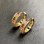 pendientes de aro de Color dorado para mujer, Circonia cúbica de arcoíris con incrustaciones de lujo, accesorios modernos para las orejas, joyería novedosa 1