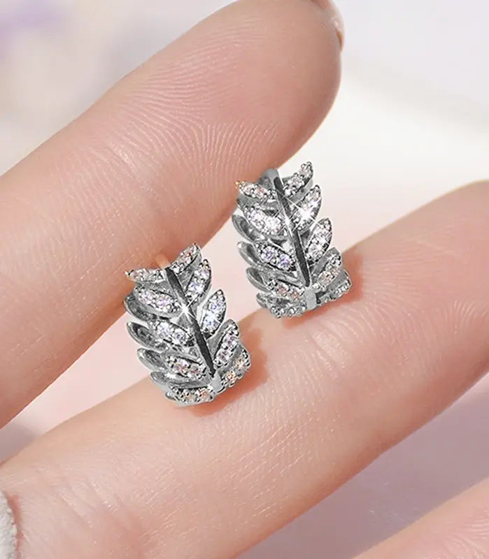pendientes de aro de hoja delicada con circonita brillante para mujer, aretes de aro de moda de Color plateado/dorado, regalo elegante para niña, joyería 2021 2
