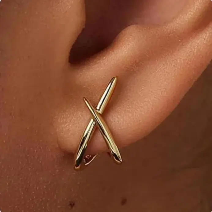 Pendientes cruzados de acero inoxidable para mujeres y niñas, accesorios minimalistas simples y delicados, regalos de joyería de moda para fiestas 1