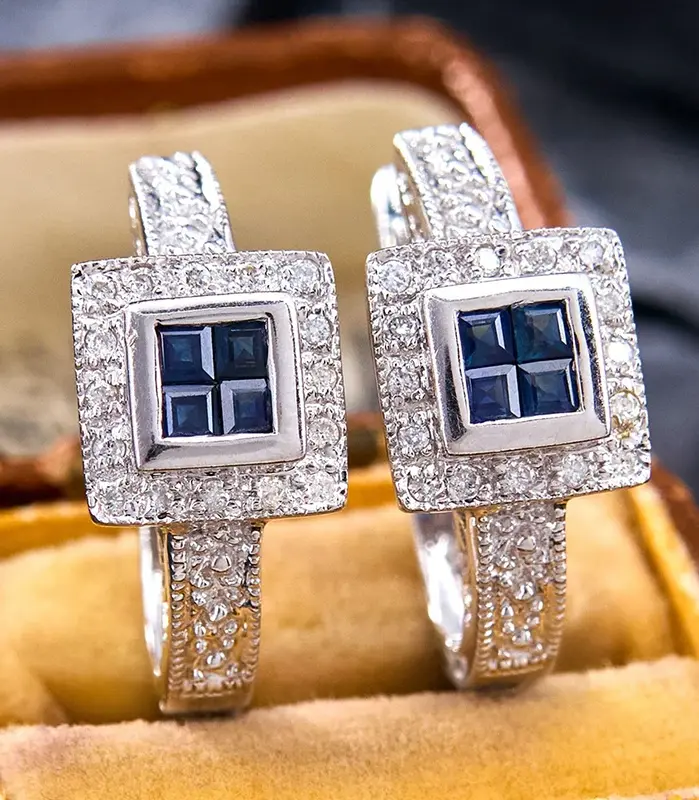 Pendientes de aro con diseño geométrico Huitan para mujer, accesorios delicados de moda para fiesta de boda, joyería delicada con incrustaciones de circonita azul brillante 2
