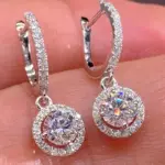 Pendientes redondos de piedra blanca a la moda, delicados pendientes colgantes de Color plateado para fiesta, compromiso y boda para mujer 1